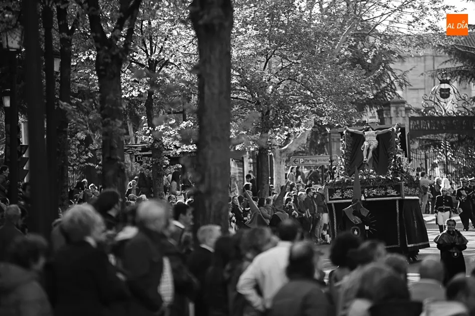 Foto 7 - Pizarrales muestra su devoci&oacute;n al Cristo de la Vela