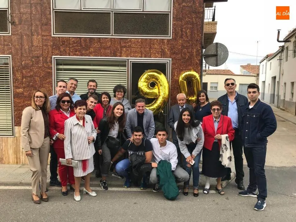 Foto 4 - Alicio Vicente Mart&iacute;n, de profesi&oacute;n sastre  