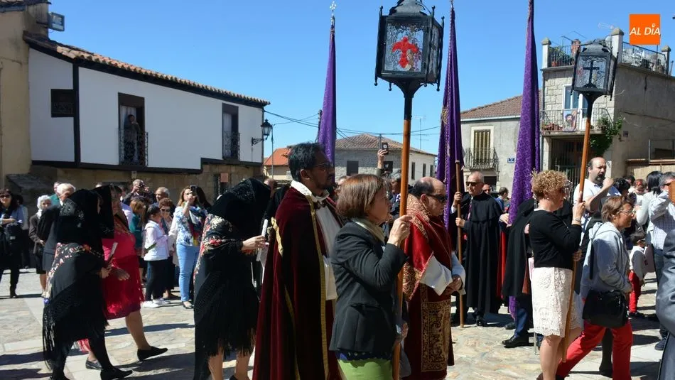 Foto 8 - San Felices de los Gallegos celebra Santa Cruz conectados por WhatsApp
