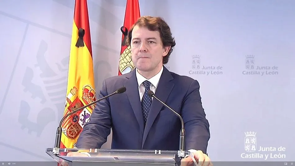 El presidente de la Junta de Castilla y León, Alfonso Fernández Mañueco, comparece en rueda de prensa tras la conferencia de presidentes por videoconferencia. - EUROPA PRESS