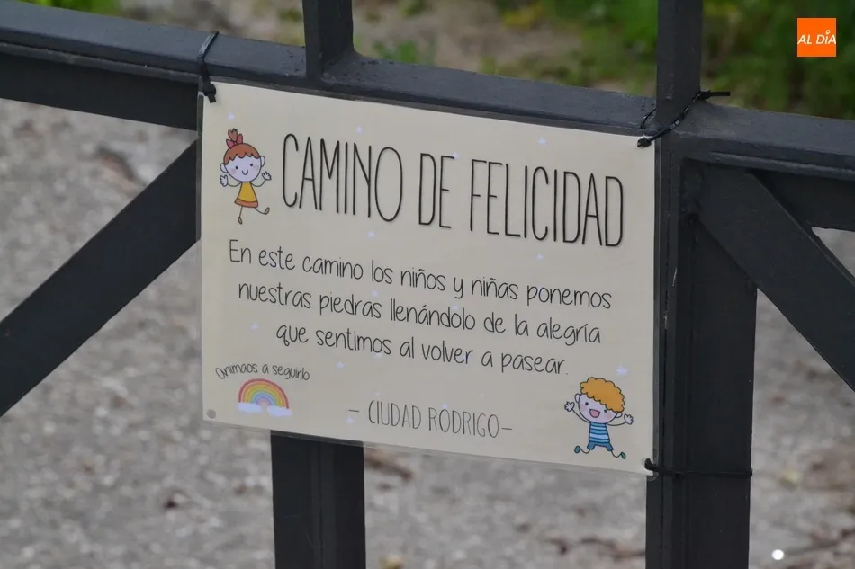 Foto 4 - Invitan a los ni&ntilde;os a crear un &lsquo;Camino de Felicidad&rsquo; en direcci&oacute;n al r&iacute;o  