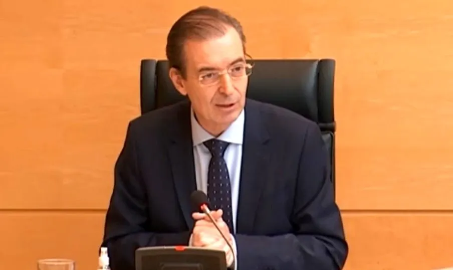 El consejero de Empleo e Industria, Germán Barrios, en comparecencia en las Cortes de Castilla y León. Foto EP