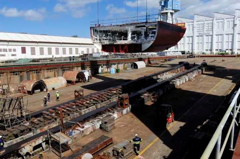 Uno de los astilleros de Navantia