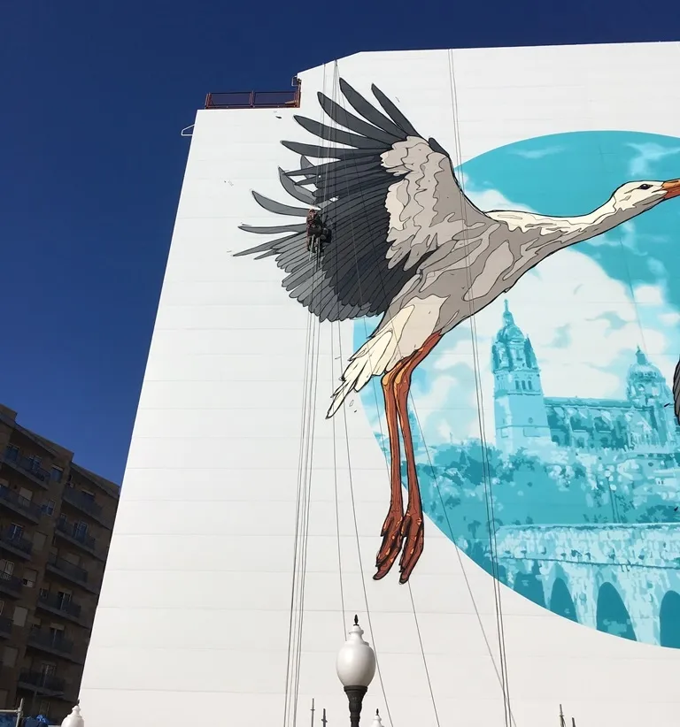 Foto 4 - El mural de Ca&iacute;n Ferreras que deja boquiabiertos a los viandantes en el paseo de la Estaci&oacute;n