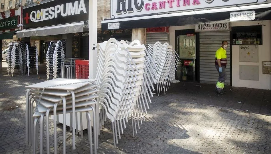 El sector de hostelería verá condicionada su reapertura por varias normas. Foto de archivo EP