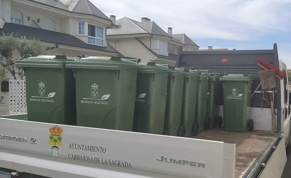 Los propietarios deberán guardar estos contenedores de residuos vegetales dentro de su propiedad