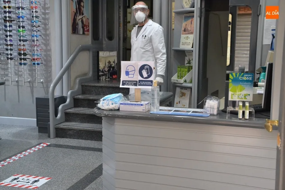 Varios establecimientos comerciales más reabren sus puertas mientras se prolonga la Fase 0  