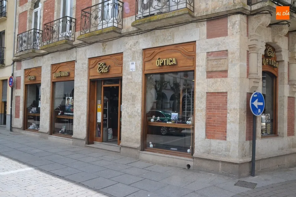 Foto 7 - Varios establecimientos comerciales m&aacute;s reabren sus puertas mientras se prolonga la Fase 0  