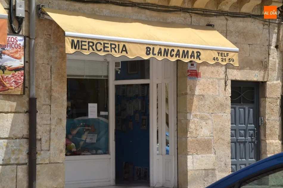 Foto 8 - Varios establecimientos comerciales m&aacute;s reabren sus puertas mientras se prolonga la Fase 0  