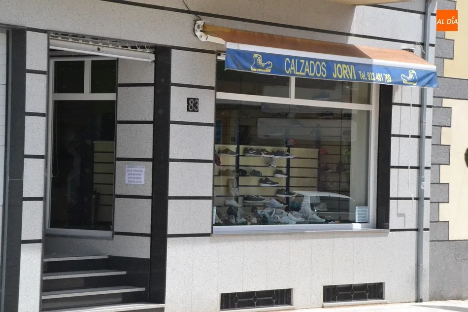Foto 6 - Varios establecimientos comerciales m&aacute;s reabren sus puertas mientras se prolonga la Fase 0  