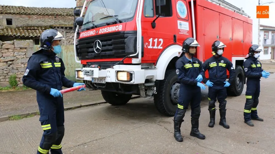 Foto 2 - Rodrigo Hern&aacute;ndez celebra su d&eacute;cimo cumplea&ntilde;os en Robledo con la felicitaci&oacute;n de los Bomberos...