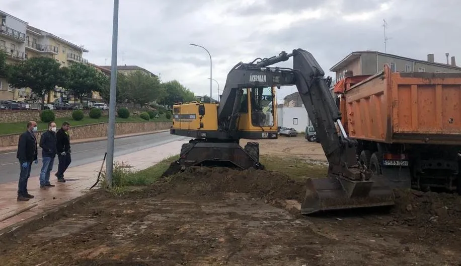 Arranca en la Avenida de Portugal la construcción de un parking para autocaravanas  