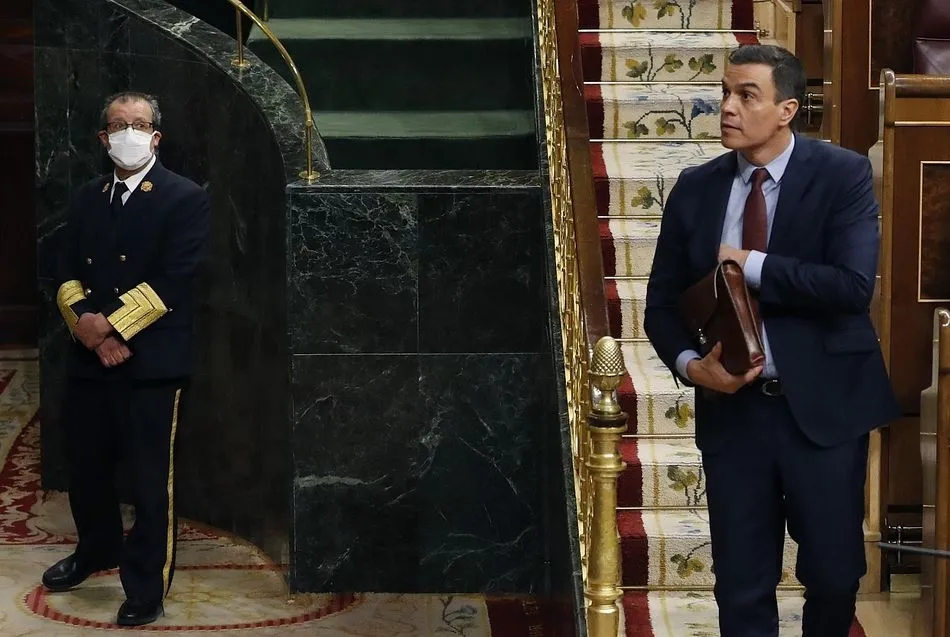 El presidente del Gobierno, Pedro Sánchez, participa en el pleno del Congreso. - Pool
