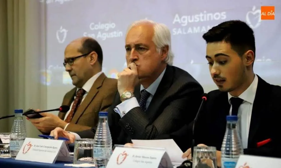 El presidente del Tribunal Superior de Justicia de Castilla y León, José Luis Concepción, en el centro, en un acto anterior en Salamanca. Foto de archivo