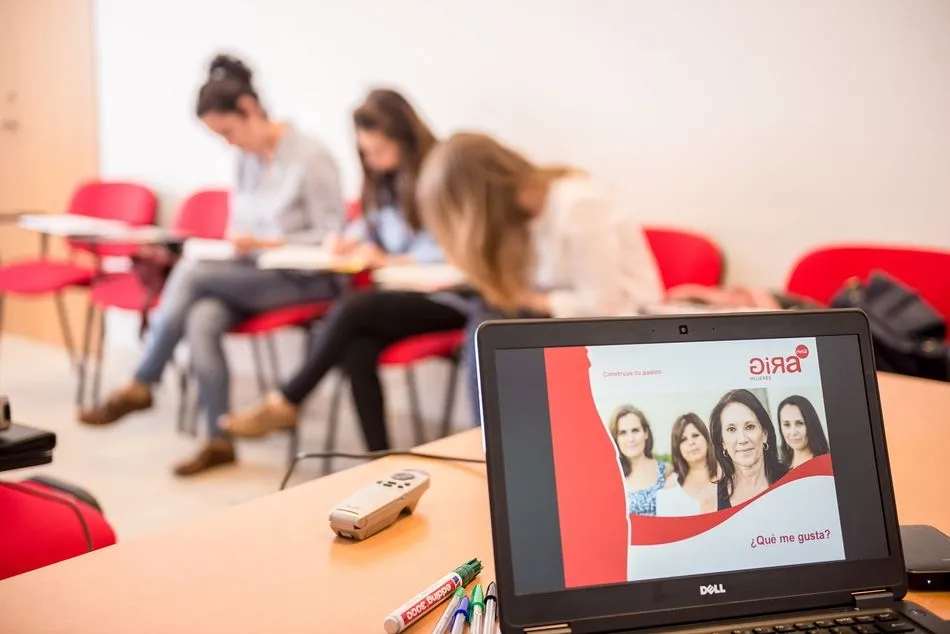 Segunda edición del curso orientado a desempleadas, emprendedoras y empresarias