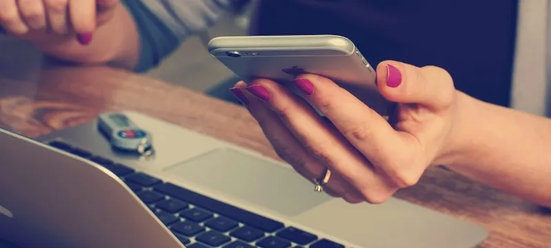 El 63% de los españoles prioriza el pago de la factura de Internet respecto a otros recibos