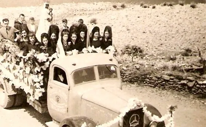 La tradicional marcha de los peregrinos a la Peña de Francia