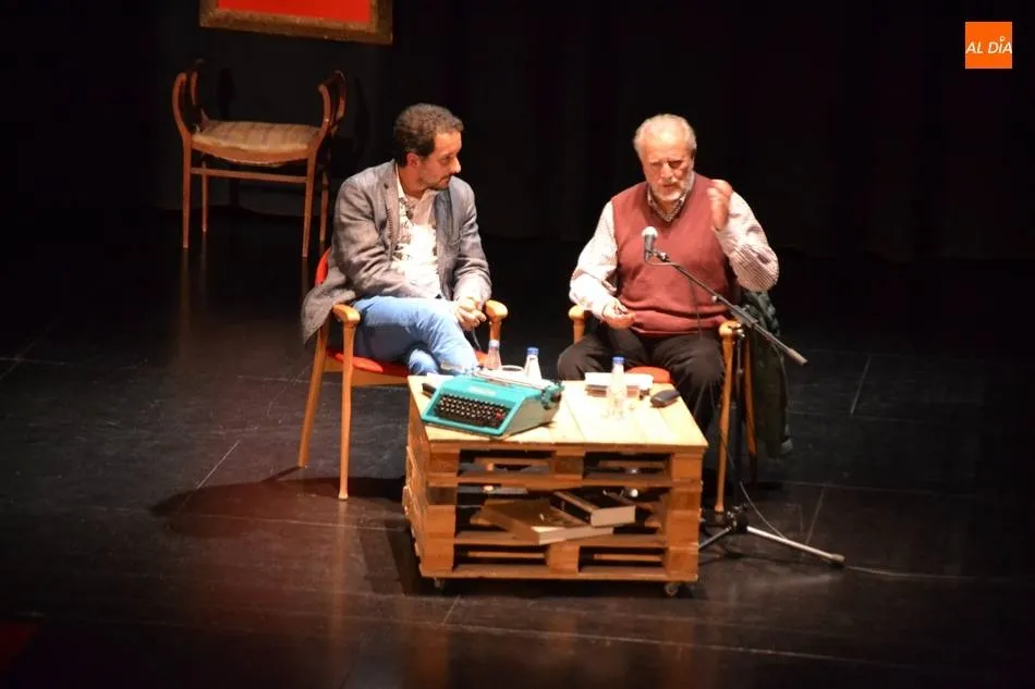 Foto 2 - Fallece Julio Anguita, el hist&oacute;rico l&iacute;der de la izquierda que encontr&oacute; en Ciudad Rodrigo una 2&ordf; ...