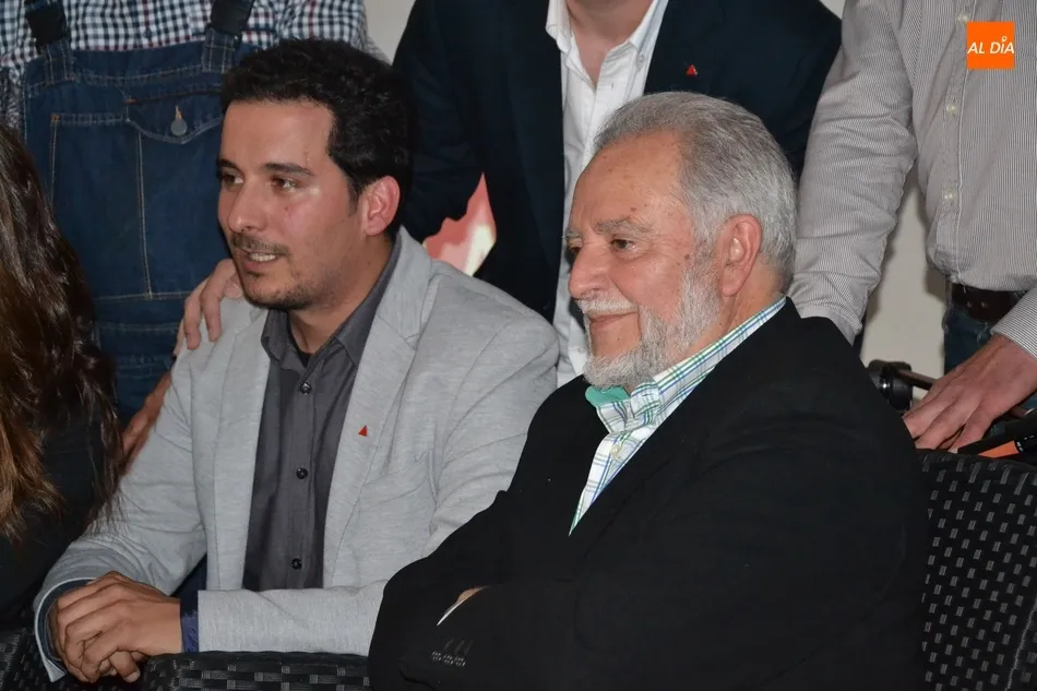 Foto 9 - Fallece Julio Anguita, el hist&oacute;rico l&iacute;der de la izquierda que encontr&oacute; en Ciudad Rodrigo una 2&ordf; ...
