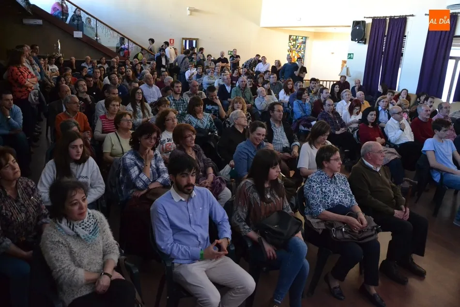 Foto 7 - Fallece Julio Anguita, el hist&oacute;rico l&iacute;der de la izquierda que encontr&oacute; en Ciudad Rodrigo una 2&ordf; ...