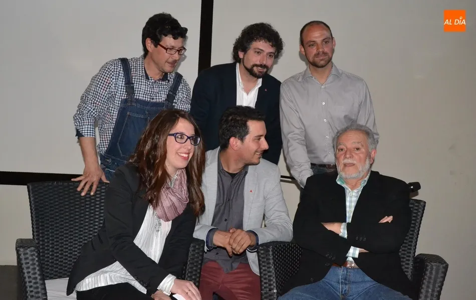 Foto 10 - Fallece Julio Anguita, el hist&oacute;rico l&iacute;der de la izquierda que encontr&oacute; en Ciudad Rodrigo una 2&ordf; ...