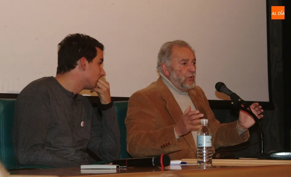 Foto 11 - Fallece Julio Anguita, el hist&oacute;rico l&iacute;der de la izquierda que encontr&oacute; en Ciudad Rodrigo una 2&ordf; ...
