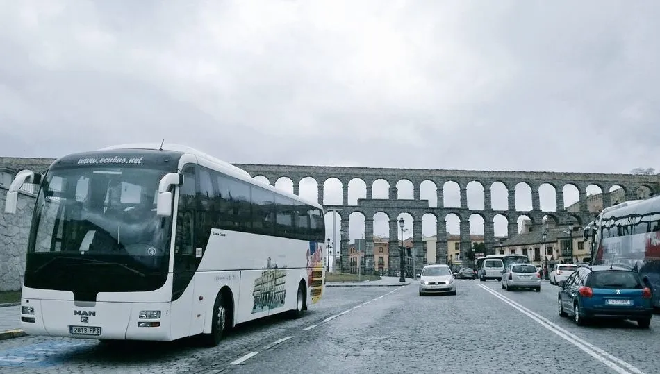 en Salamanca hay 30 empresas familiares dedicadas al transporte discrecional de viajeros y que pueden estar abocadas al cierre