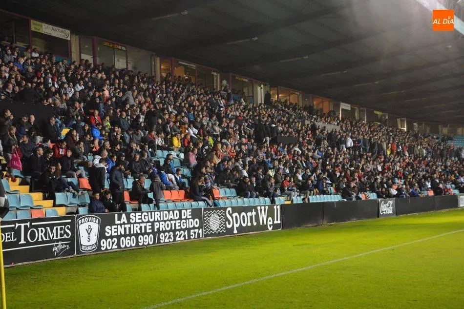Las ligas de fútbol profesional se podrán reanudar en los territorios que alcancen la fase 2