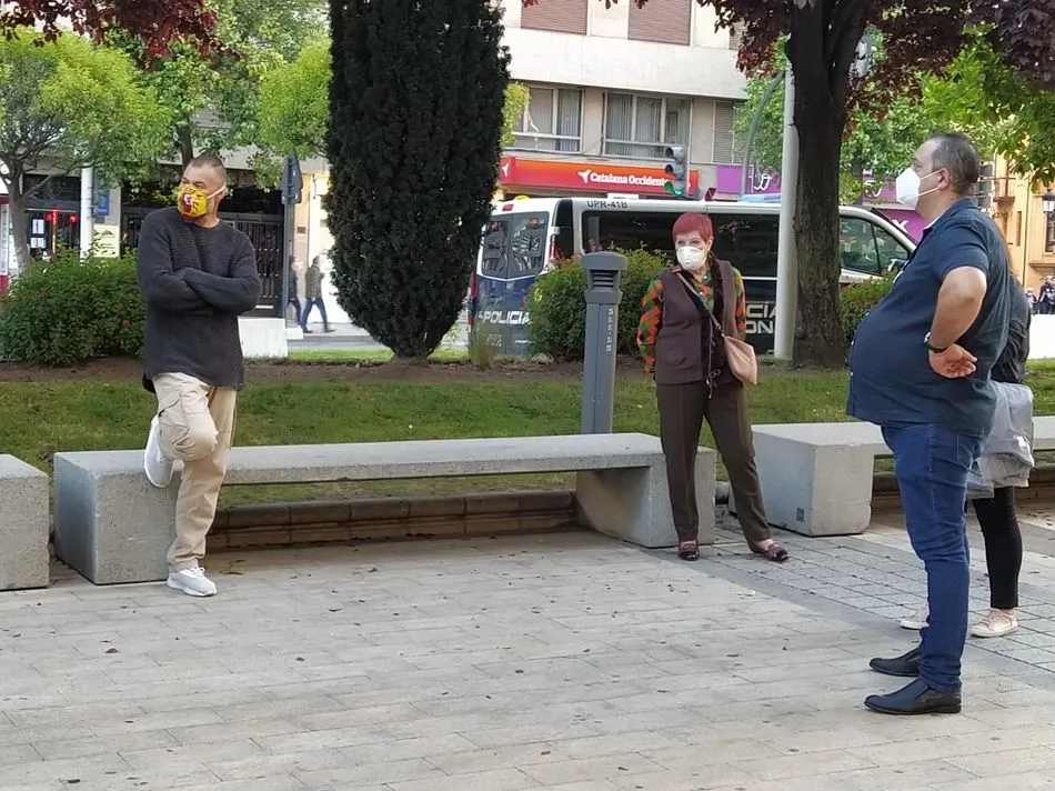 Foto 2 - Una nueva cacerolada pide &ldquo;libertad&rdquo; en el centro de Salamanca