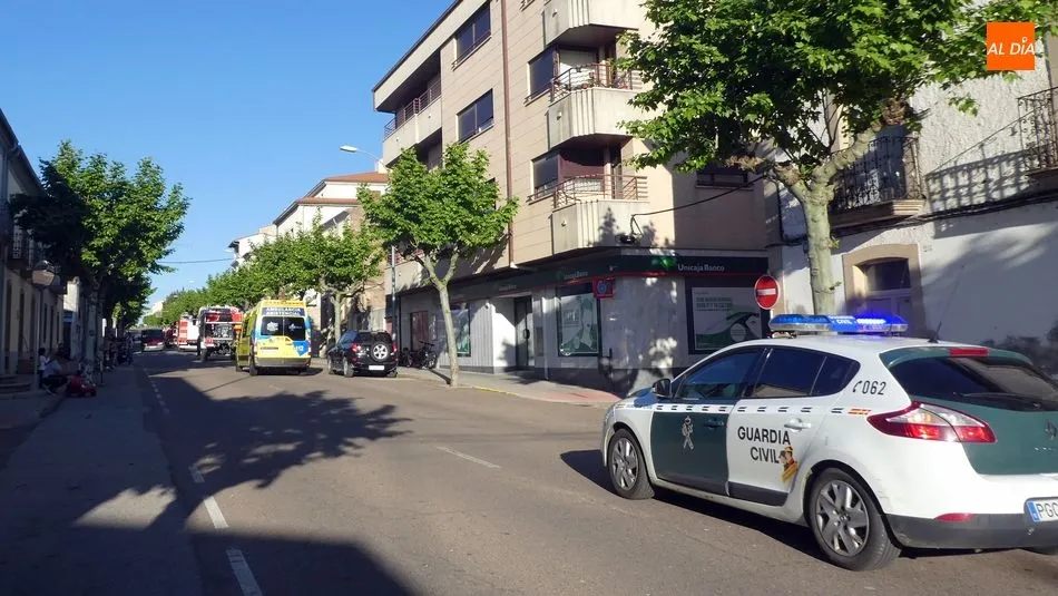 Foto 3 - M&aacute;s aplausos que nunca en el &uacute;ltimo acto de agradecimiento de Bomberos, Guardia Civil y...