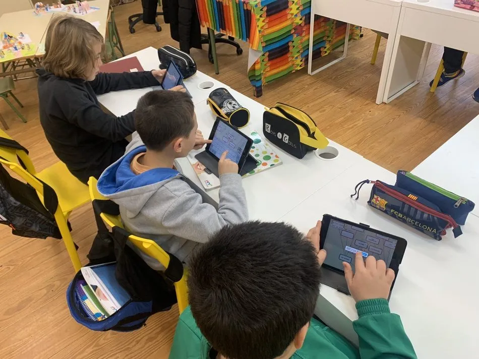 Foto 2 - El CRA Bajo Tormes se prepara en Monleras para un nuevo curso escolar  