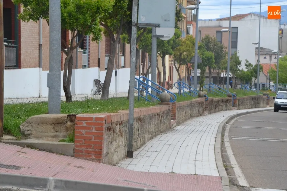 Foto 5 - Las agujas carnavaleras finalizan su largu&iacute;sima estancia en las calles mirobrigenses  