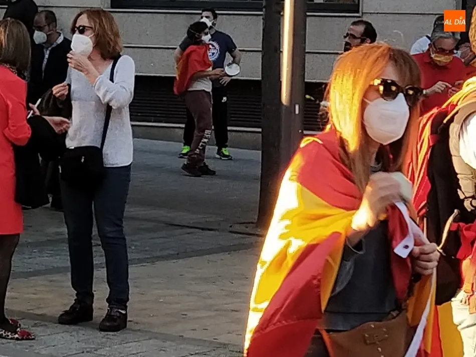 Foto 9 - M&aacute;s de 500 personas protestan por las calles del centro en contra del Gobierno