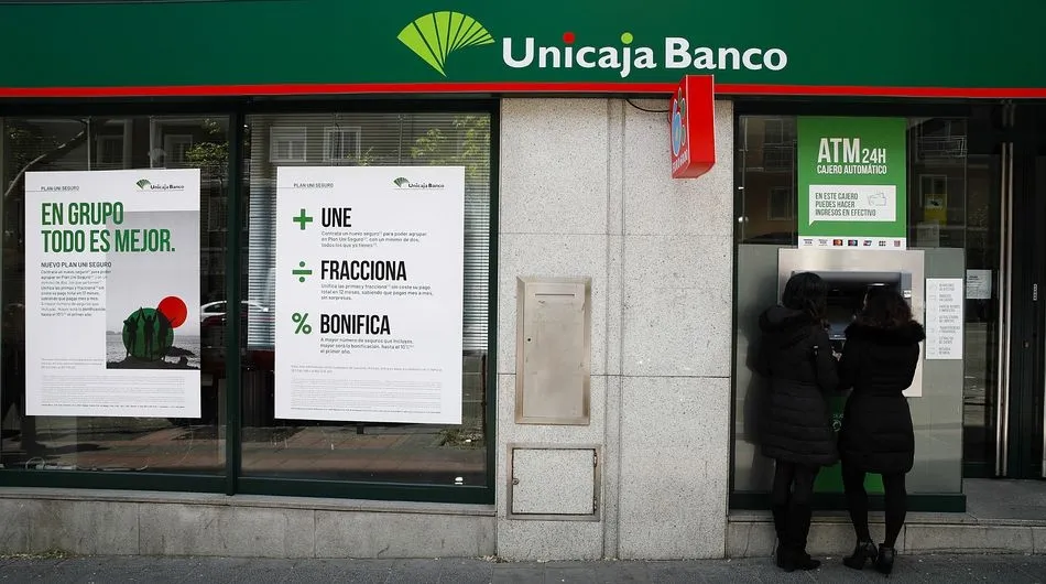 Unicaja Banco adelanta de nuevoel pago de las pensiones y de la prestación por desempleo