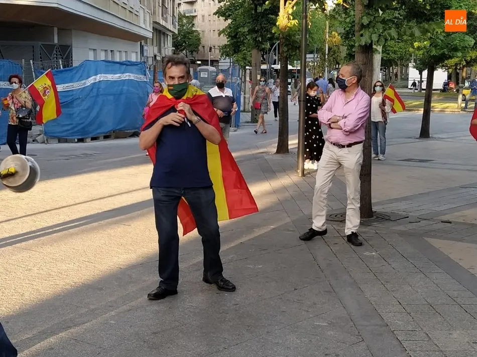 Foto 6 - Este viernes, y tras una semana seguida, nueva &lsquo;cacerolada&rsquo; en Salamanca
