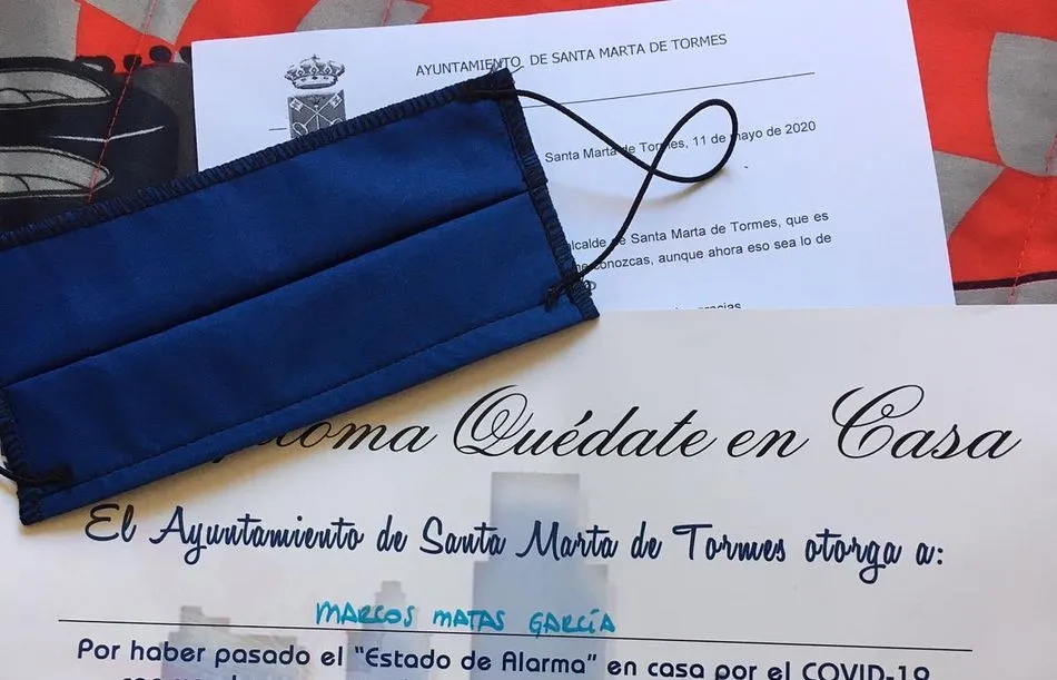 El Consistorio entregará un diploma a cada niño junto con la mascarilla - Ayto. Santa Marta