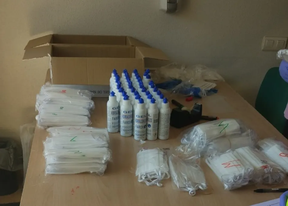 Foto 5 - Mascarillas y gel hidroalcoh&oacute;lico para todo el pueblo
