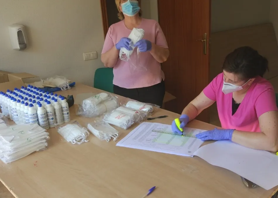 Mascarillas y gel hidroalcohólico para todo el pueblo