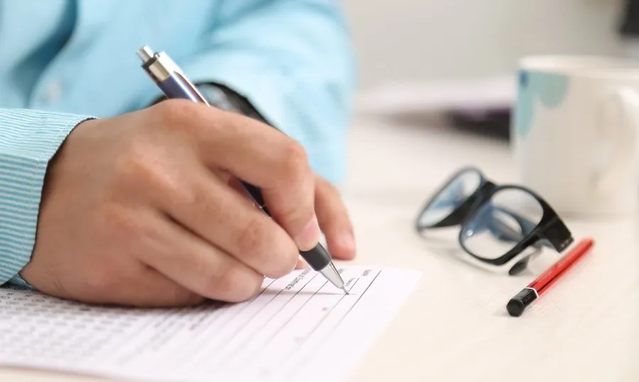 Los beneficiarios podrán percibir como anticipo, si así lo han solicitado, el 50 por ciento del importe de la ayuda concedida en la resolución