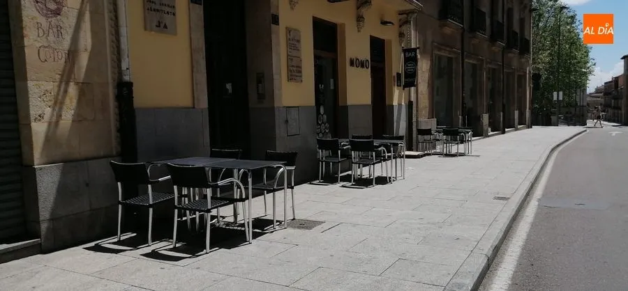 Foto 11 - Salamanca recupera parte de su ambiente con clientes en las terrazas de los hosteleros