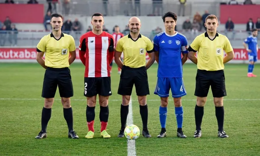 Foto 4 - El salmantino Alfonso Vicente, entre los &aacute;rbitros preseleccionados para pitar la fase de ascenso a ...