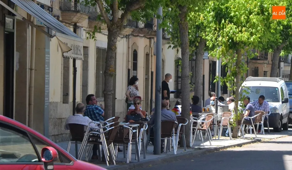 La Asociación de Hostelería pide a los vecinos comprensión ante la expansión de las...