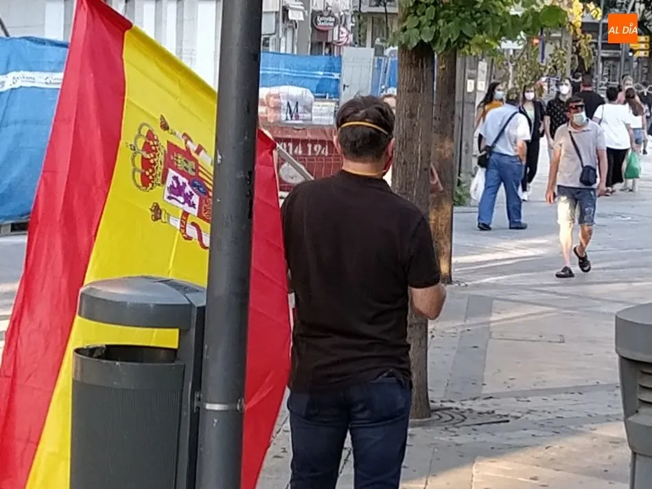 Foto 11 - Tibia &lsquo;cacerolada&rsquo; en la primera jornada de la fase uno de la desescalada en Salamanca