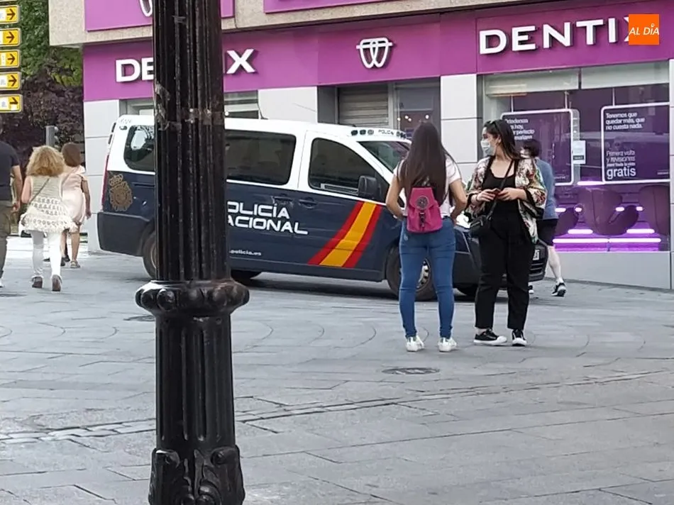 Foto 9 - Tibia &lsquo;cacerolada&rsquo; en la primera jornada de la fase uno de la desescalada en Salamanca