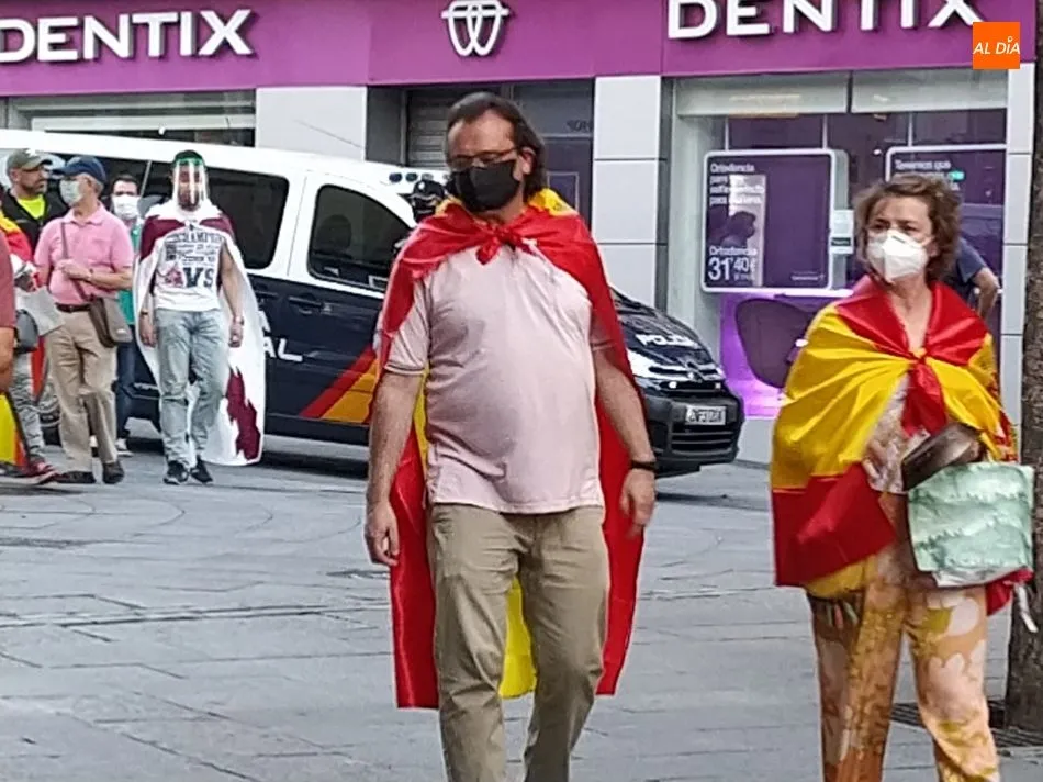 Foto 5 - Tibia &lsquo;cacerolada&rsquo; en la primera jornada de la fase uno de la desescalada en Salamanca