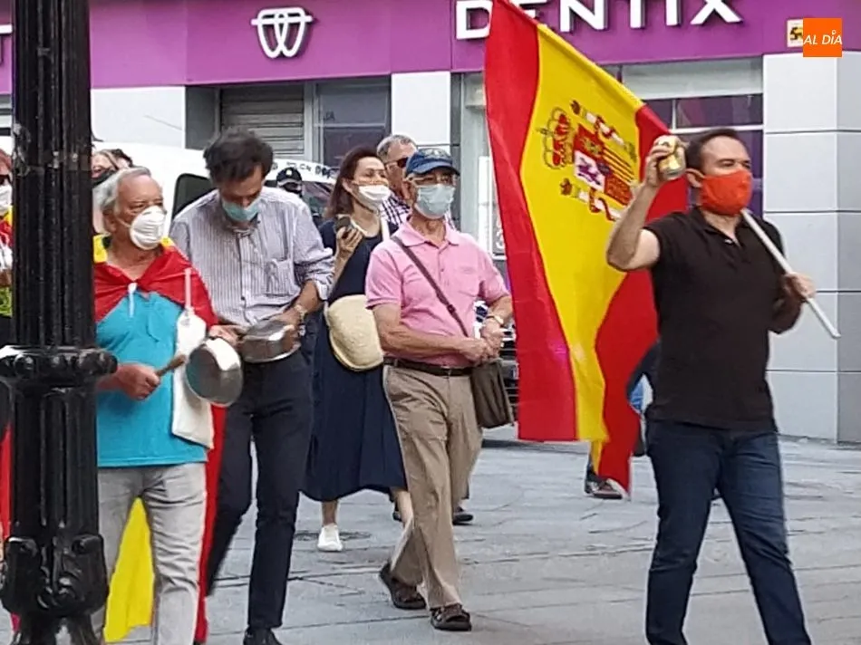 Asistentes a la protesta de este lunes en Salamanca