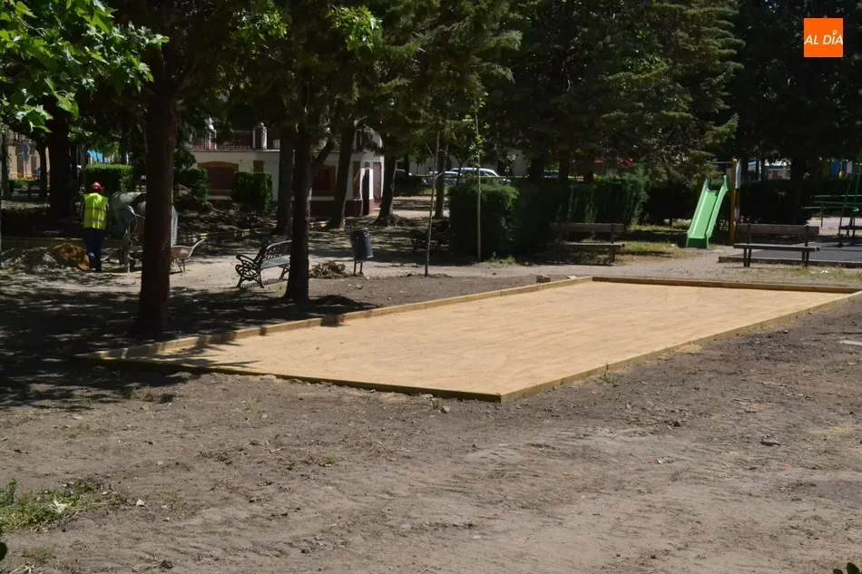 Foto 6 - El Parque de La Glorieta incorporar&aacute; un peque&ntilde;o campo de c&eacute;sped artificial  