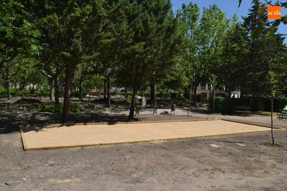 Foto 7 - El Parque de La Glorieta incorporar&aacute; un peque&ntilde;o campo de c&eacute;sped artificial  