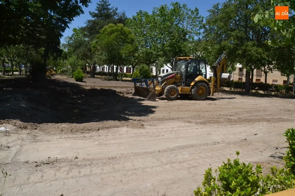 Foto 3 - El Parque de La Glorieta incorporar&aacute; un peque&ntilde;o campo de c&eacute;sped artificial  