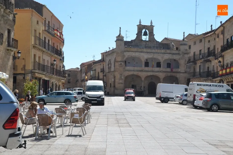 Foto 4 - Las terrazas hacen acto de presencia en la Plaza Mayor  
